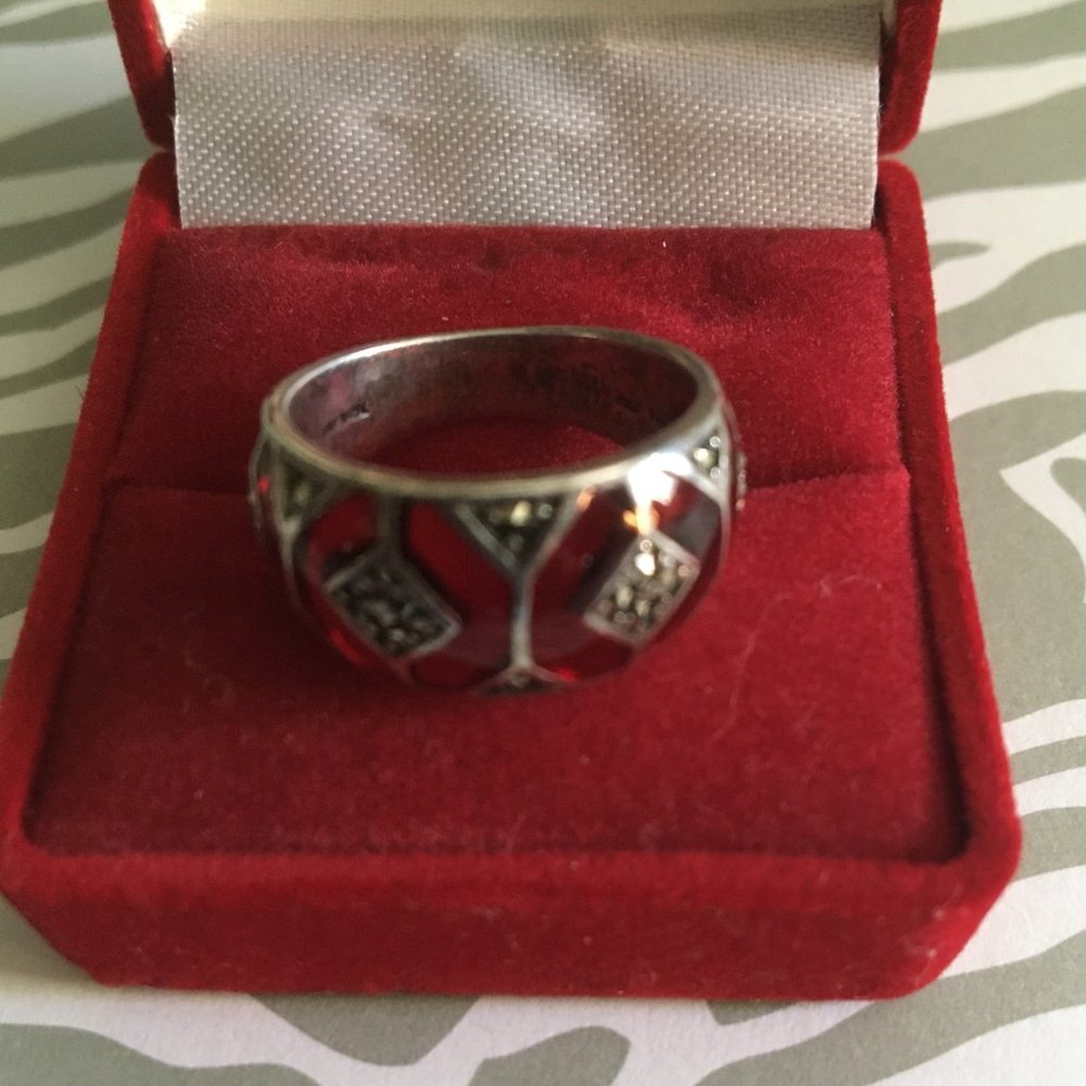 VINTAGE 925 STERLING RED STONES RING - Picture 3 of 3